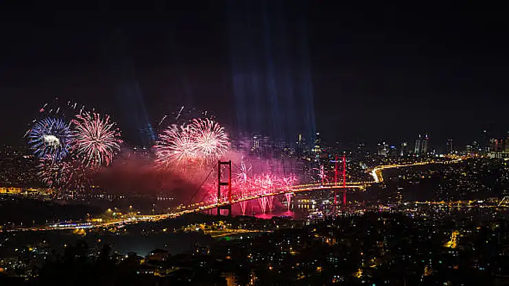 İstanbul'da havai fişek gibi patlayıcı ve yanıcı maddelerin kullanımı yasaklandı
