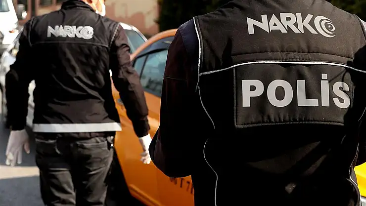 İstanbul'da Torbacılara Operasyon 49 Kişi Yakalandı