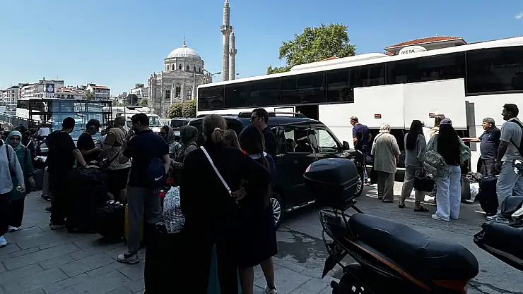 İstanbul'daki İranlılar ülkelerine dönüyor