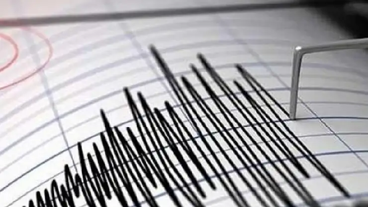 İstanbul Yine Sallandı 4,3 Büyüklüğünde Deprem