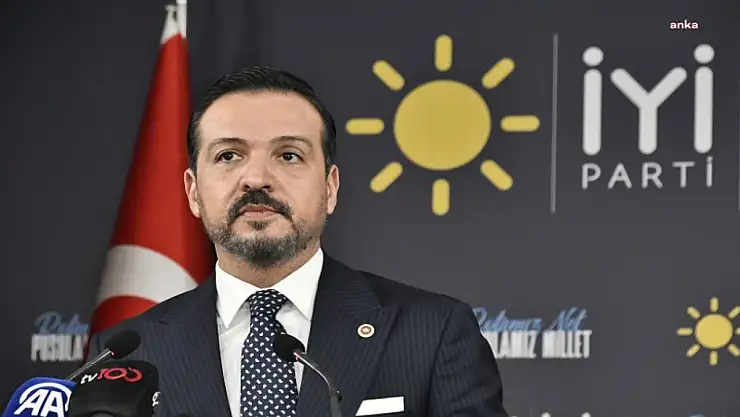 İYİ Parti'de Üst Düzey İstifa! Parti Sözcüsü Kürşad Zorlu Sosyal Medyadan Duyurdu