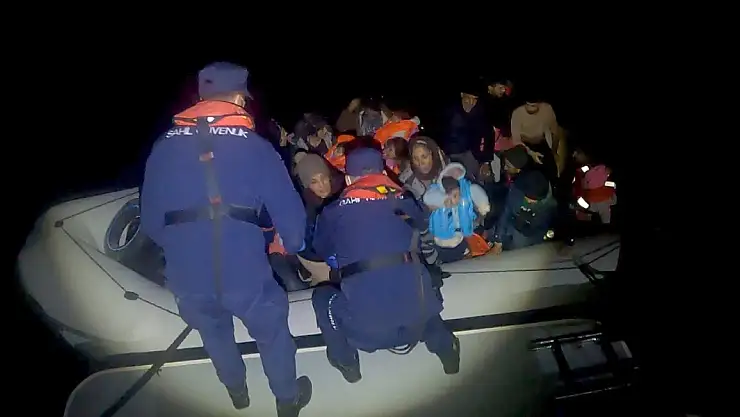 İzmir ve Çanakkale'de 186 Göçmen Yakalandı