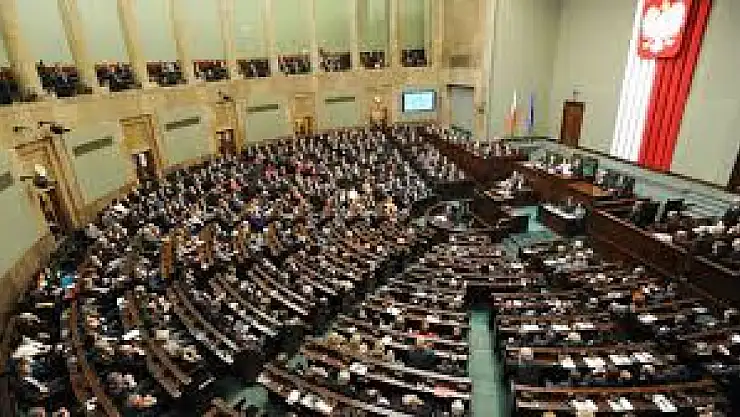 Kabinede 4 Bakan Değişti