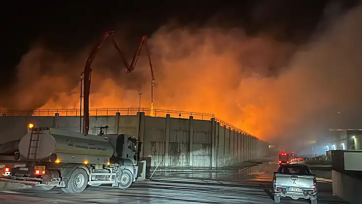 Kağıt Fabrikasındaki Yangın