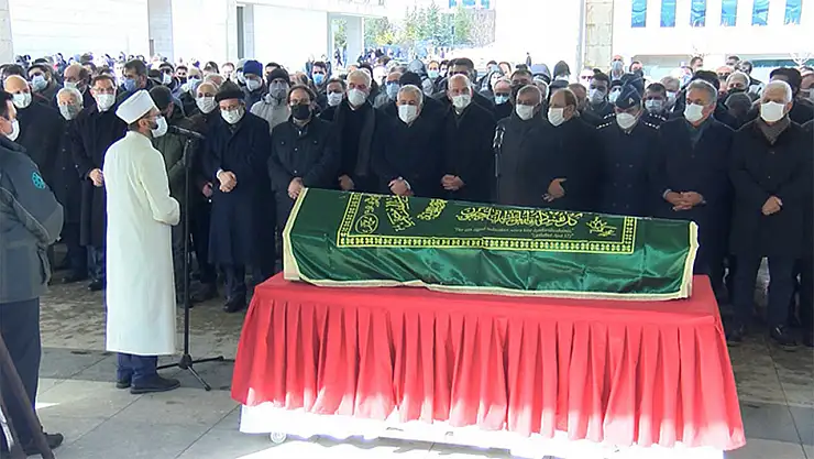 Kalyoncu ailesinden acı kayıp