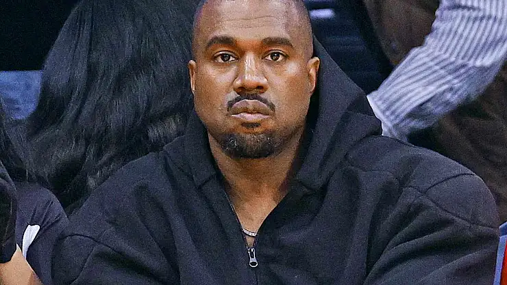 Kanye West 850 bin dolara özel diş yaptırdı