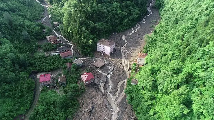 Karadeniz'de heyelan tehlikesi: Yıkıcılığı 2,5 kat arttı
