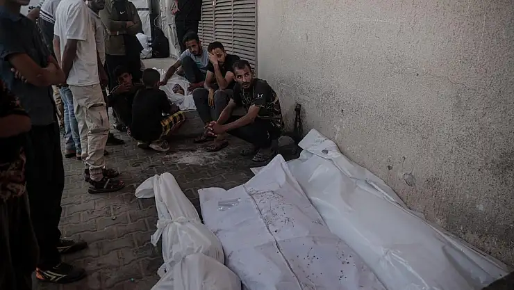 Katil İsrail Gazze'ye Her Gece Saldırı Düzenliyor: Çok Sayıda Ölü ve Yaralı!