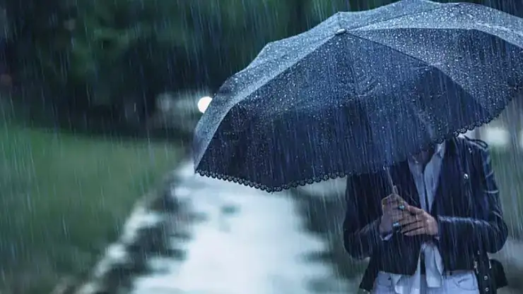 Kavurucu Sıcaklar Yerini Yağışa Bırakıyor! Hafta Sonu Plan Yapacaklar Dikkat!