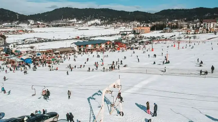 Kayak Merkezinde Facia! 12 Kişi Hayatını Kaybetti