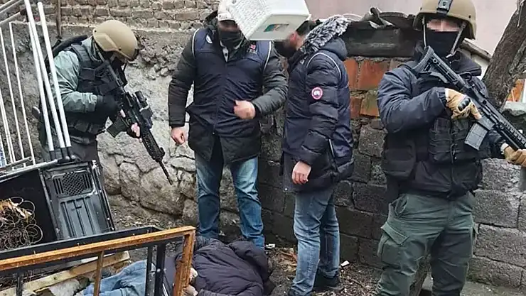 Kırmızı bültenle aranan DEAŞ'lı, Eskişehir'de yakalandı