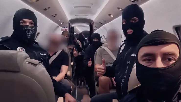 Kırmızı bültenle aranan suçlular Abdullah Alp Üstün ve Hasan Lala yakalandı