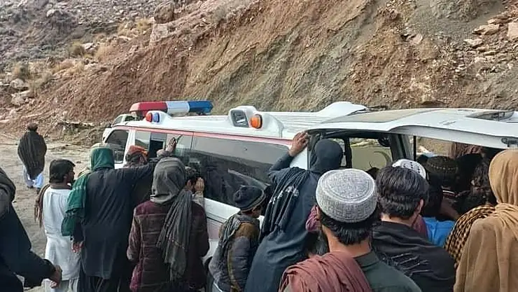 Kömür Madeninde Patlama 12 Kişi Öldü