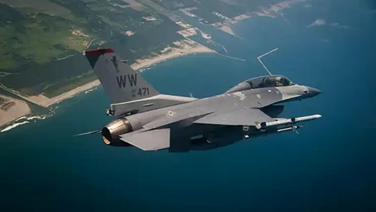 Kore'de ABD'nin F-16'sı düştü