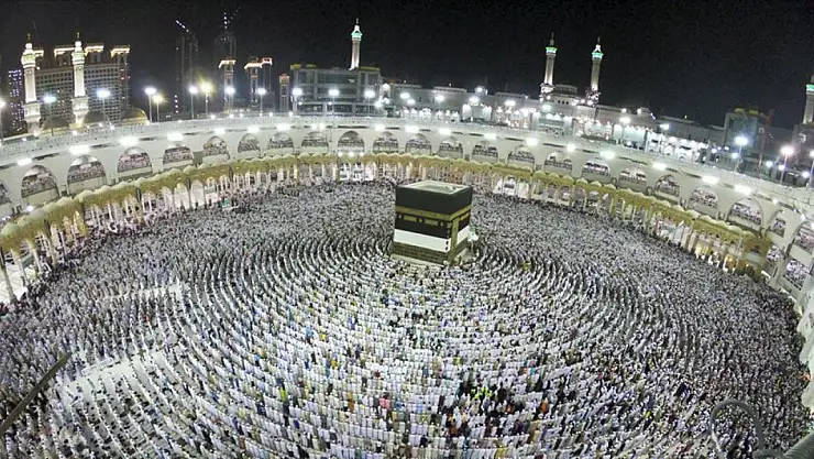 Kurasız Hac, Özel Hac Gibi İsimlerle Yapılan Aldatıcı Ve Yanıltıcı Reklamlara Bakanlıktan Ceza!