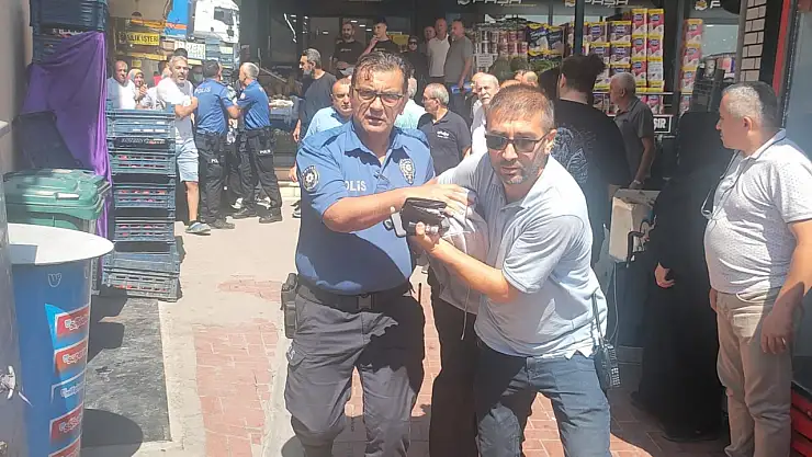 Kurusıkı silahla kuyumcu soymaya kalktı meydan dayağı yedi