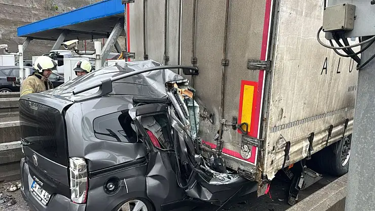 Kuzey Marmara Otoyolu'ndaki feci kaza anı böyle görüntülendi