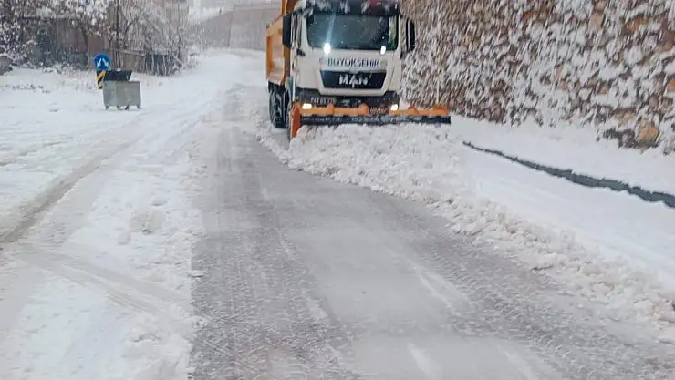 Malatya'da 129 mahallenin yolu kar nedeniyle kapandı