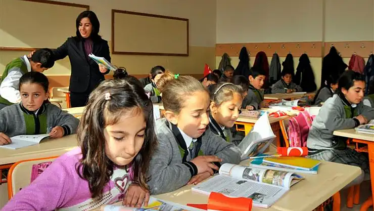 MEB Yeni Genelge Yayınladı: İlkokullarda Sınav Saati Kalktı! İşte Genelgenin Tüm Detayları