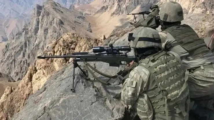 Mehmetçik PKK'ya Geçit Vermiyor! Irak'ın Kuzeyinde 12 Terörist Etkisiz Hale Getirildi