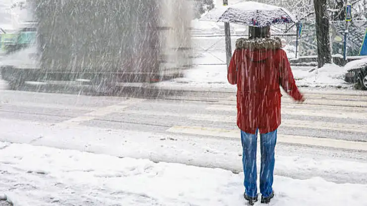 Meteoroloji'den çok sayıda ile kuvvetli yağış uyarısı! Soğuklar devam ediyor