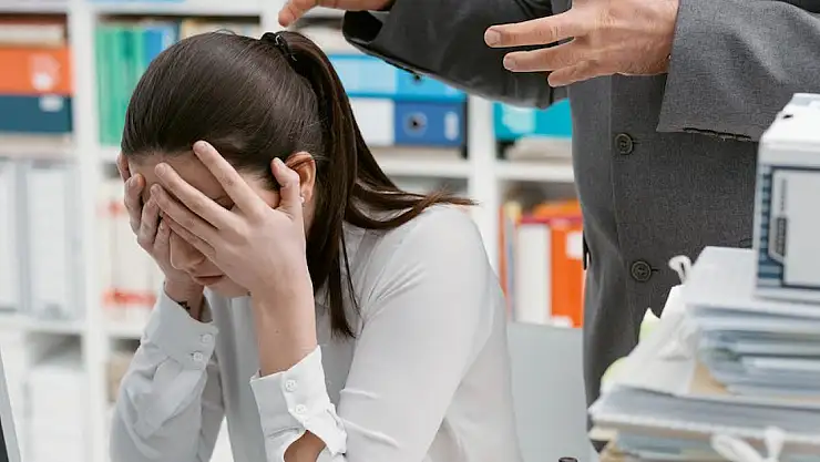 Mobbing genelgesi Resmi Gazete'de yayımlandı! İşte 7 maddelik genelgenin detayları