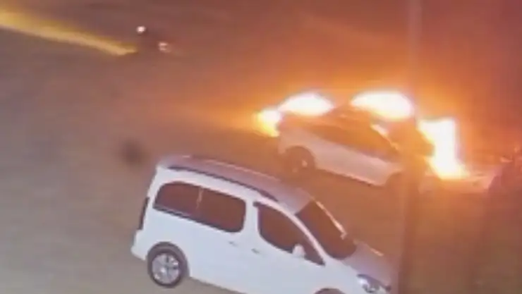 Motosikleti Cayır Cayır Yaktı, O Anlar Kaydedildi