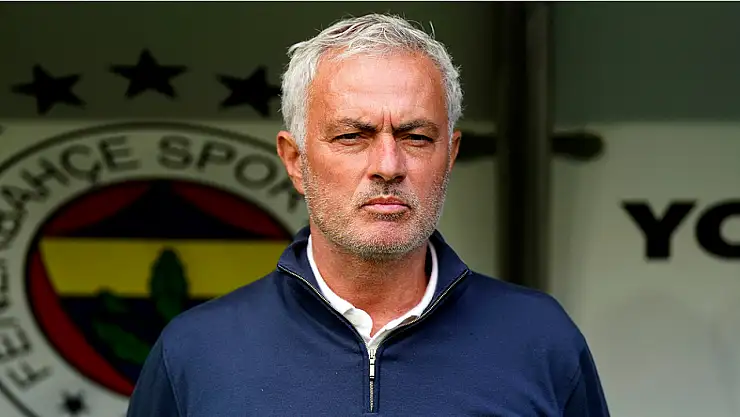 Mourinho'dan flaş açıklama! 'Mutlu değilim, 3 kişi ayrılıyor'
