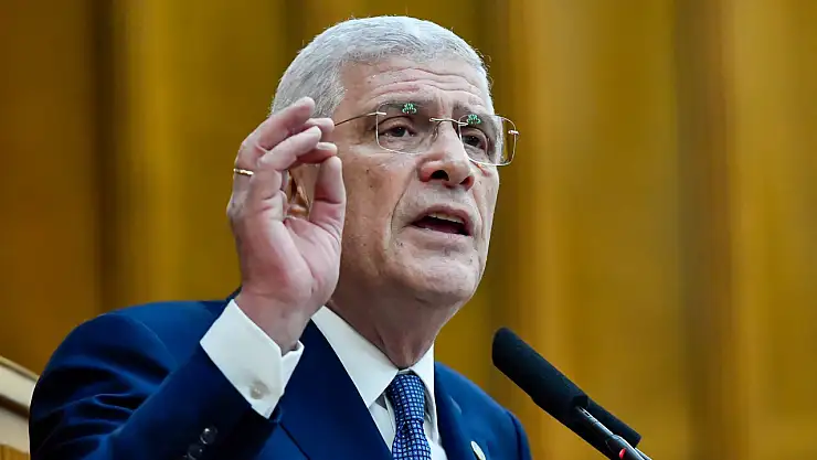 Müsavat Dervişoğlu: 'Öcalan'ı kurtarıcı görecek hale getiren hangi olaylara karıştınız?'