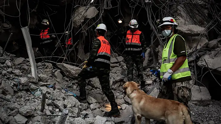 Myanmar'daki depremlerde can kaybı 3 bin 564'e yükseldi