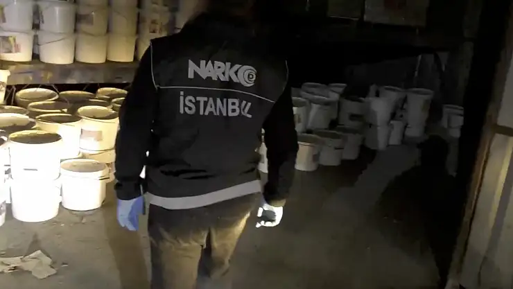 NARKOKAPAN-2: 'İstanbul'da 95,5 kg metamfetamin ve 74 kg kokain ele geçirildi'