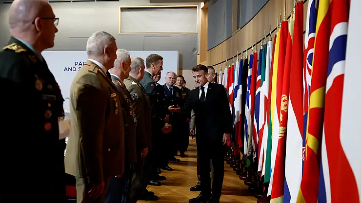 NATO üyesi 30 ülkenin genelkurmay başkanları Paris'te bir araya geldi