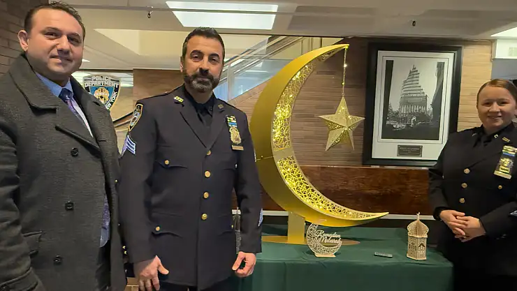 New York Polis Teşkilatı'nda ilk kez 'Hilal Yakma Töreni' düzenlendi