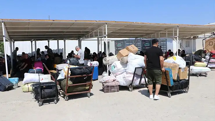 Okullar Kapandı Suriyeliler Dönüyor