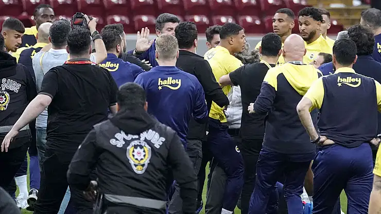Olaylı Galatasaray - Fenerbahçe derbisine ilişkin davada Oosterwolde hakkında zorla getirme kararı