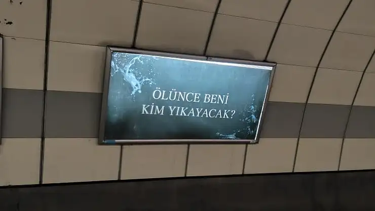 'Ölünce beni kim yıkayacak?' Afişlerinin Gizemi Ortaya Çıktı