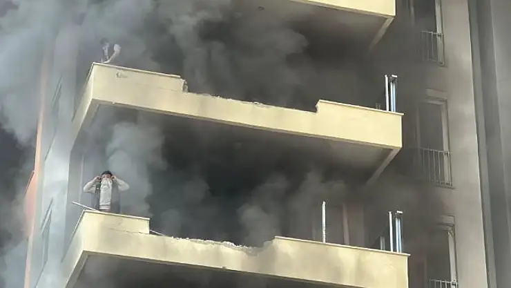 Otel İnşaatında Yangın Çıktı Mahsur Kalan İşçiler Kurtarıldı