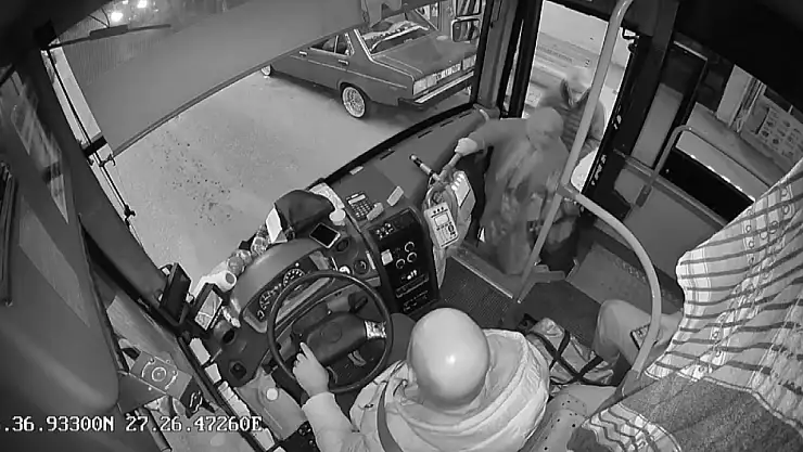 Otobüsete kalp krizi geçirdi, şoför zamanla yarıştı