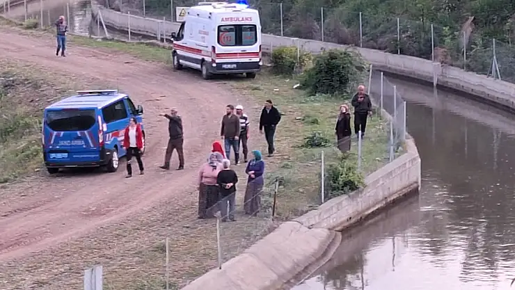 Otomobil HES Kanalına Düştü: 1 Kişi Kurtarıldı, 2 Kişi Aranıyor