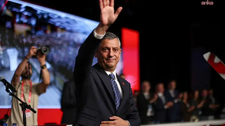 Özgür Özel: 'Bugün verdiğiniz güç, yarın kurulacak adaletli ve demokratik düzenin emanetidir. Safları sıklaştıracağız'