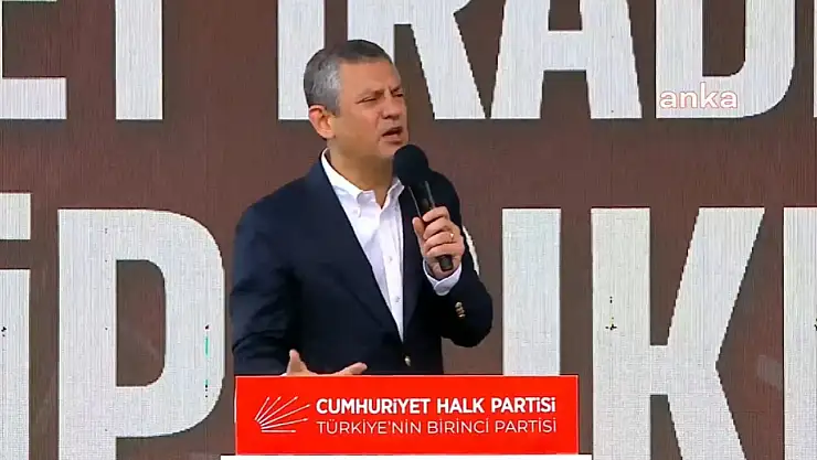 Özgür Özel'den Erdoğan'a Düello Teklifi: 'Millet ikna olursa siyaseti ben bırakıyorum'