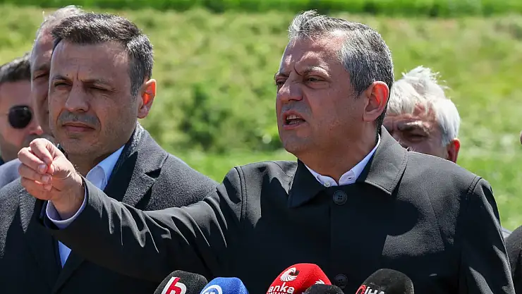 Özgür Özel'den İBB ve İmamoğlu Açıklamaları! Salı Günü Neyi Açıklayacak?