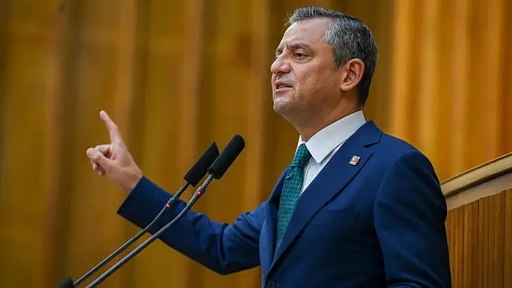 Özgür Özel'den Kartalkaya Çıkışı: 'Üç hafta oldu, hala sorumlu açıklanmadı'