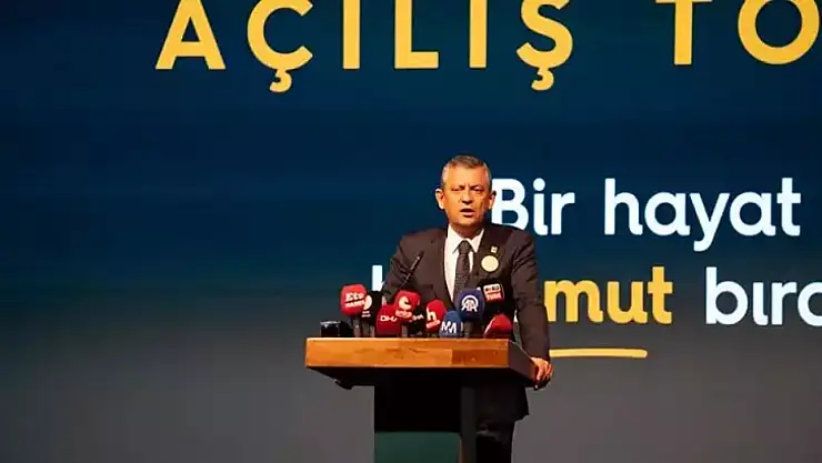Özgür Özel Ferdi Zeyrek Vakfı'nın Açılışını Yaptı