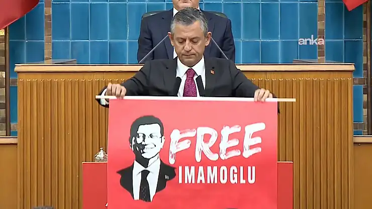Özgür Özel 'Free İmamoğlu' Pankartı Açtı! Belediyelerdeki 'Ahtapotu' Açıkladı