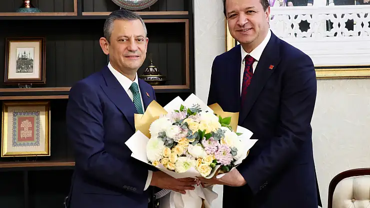 Özgür Özel, Saadet Partisi'ni Ziyaret Etti