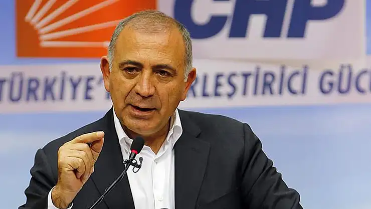 CHP İstanbul İl Başkanı Kayyumu Gürsel Tekin: 'Pazartesi günü İstanbul il binasına gideceğim'