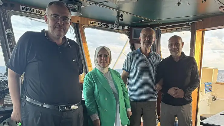 Özgürlük Filosu'na ait teknelerde bulunan üç milletvekili Türkiye'ye geliyor