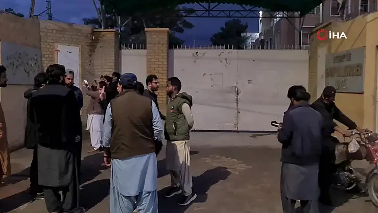 Pakistan'daki rehine krizi sona erdi: 300'den fazla rehine kurtarıldı