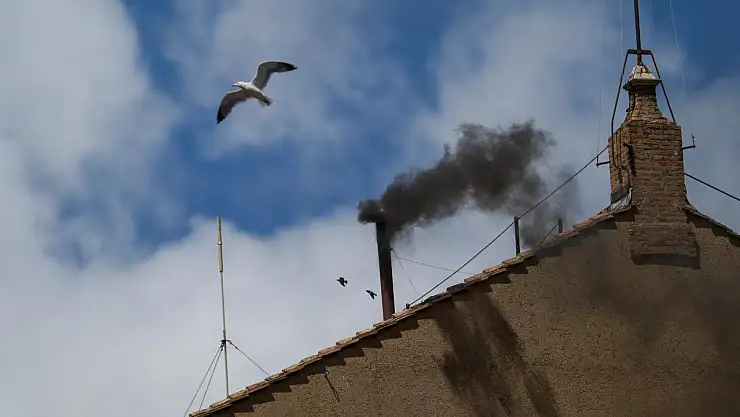 Papa bugün de seçilemedi! Vatikan'da neler oluyor?